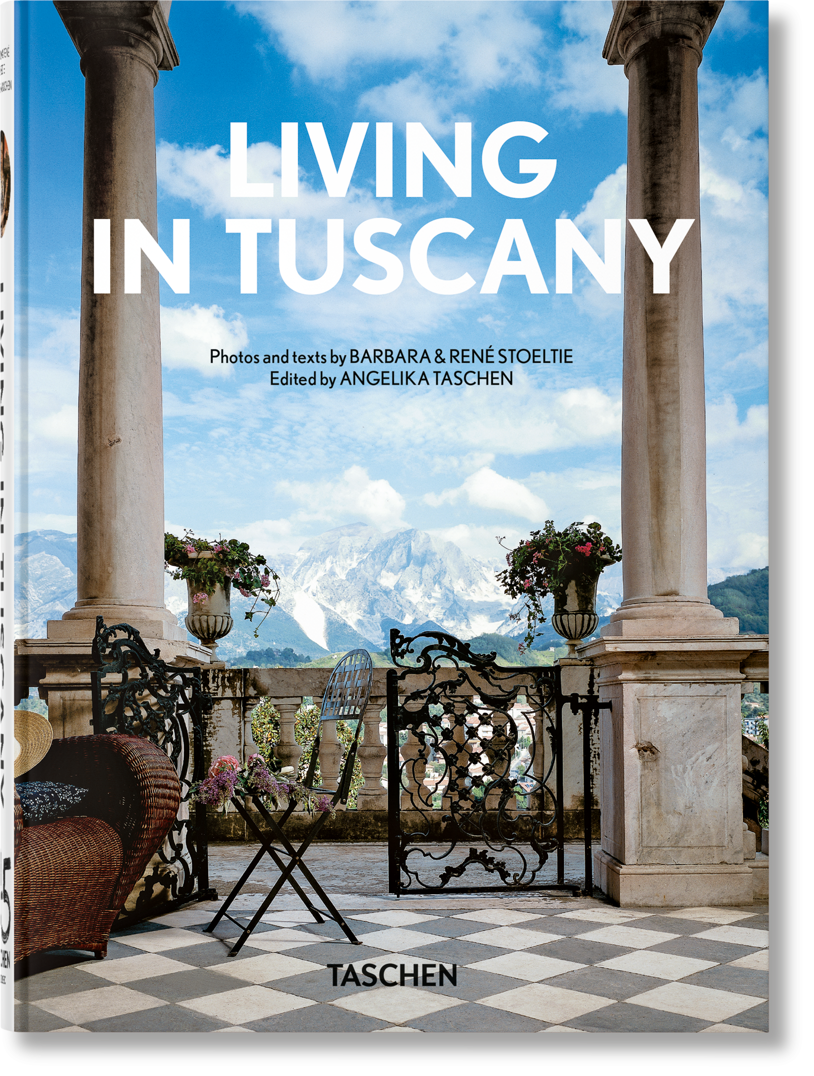 Living in Tuscany: 45th Ed.