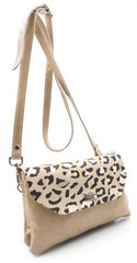 BOLSITO BANDOLERA PIEL CREMALLEERA Y SOLAPA LEOPARD 20X13 C | CARAMELO
