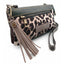 Bolsito piel animal print con asa de mano verde CARAMELO