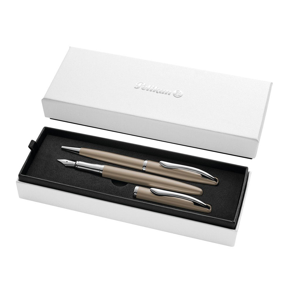 Set Boligrafo y Pluma Pelikan Jazz Noble Pardo Imagen principal del producto