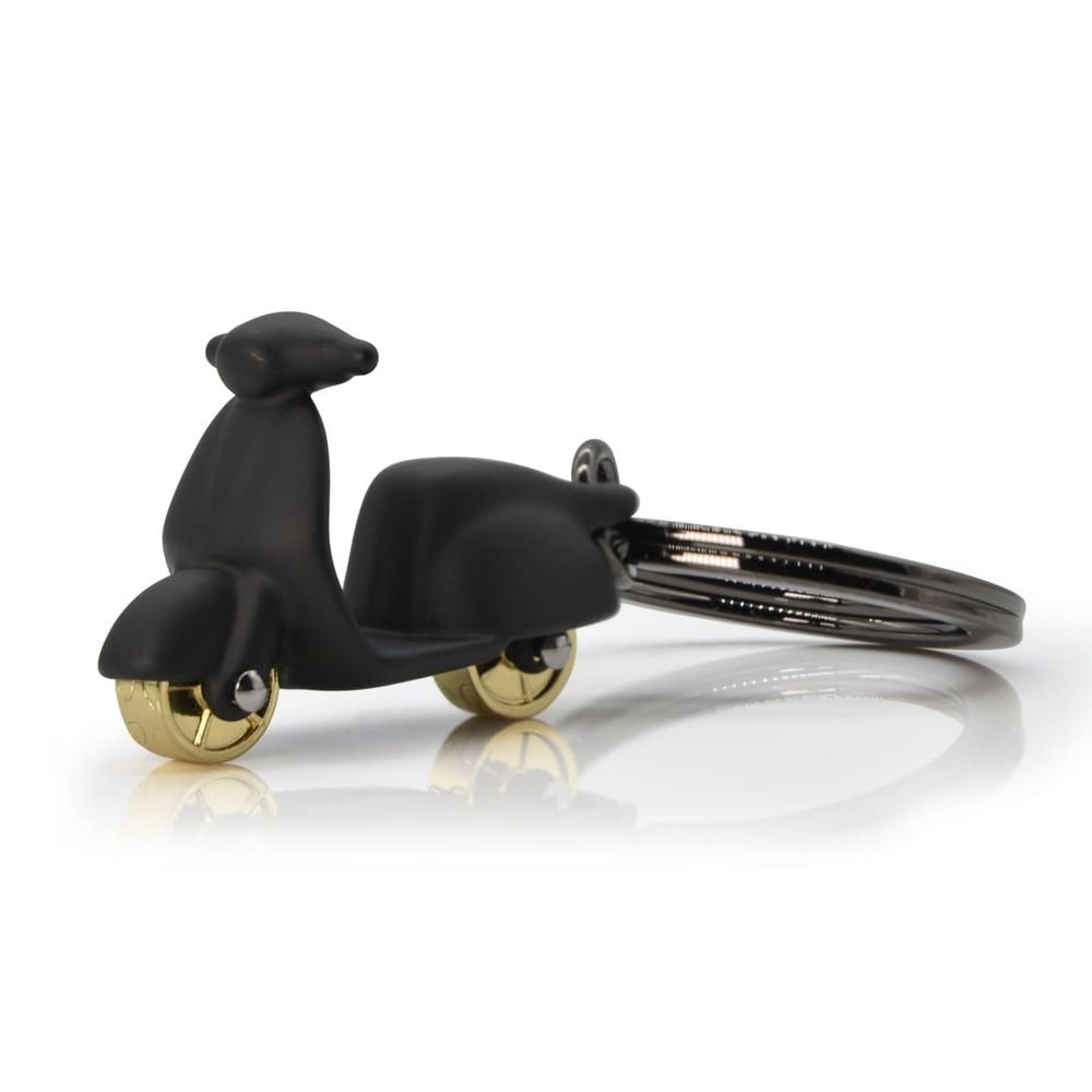 LLAVERO METALMORPHOSE BOYS TOYS FASHION SCOOTER NEGRO MATE | METALMORPHOSE | 1 UNIDAD | 5404006025268 Imagen principal del producto