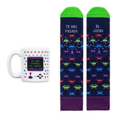 KIT TAZA + CALCETINES TE HAS PASADO EL JUEGO TALLA 36-41 | UO | 1 UNIDAD | 8435449376461