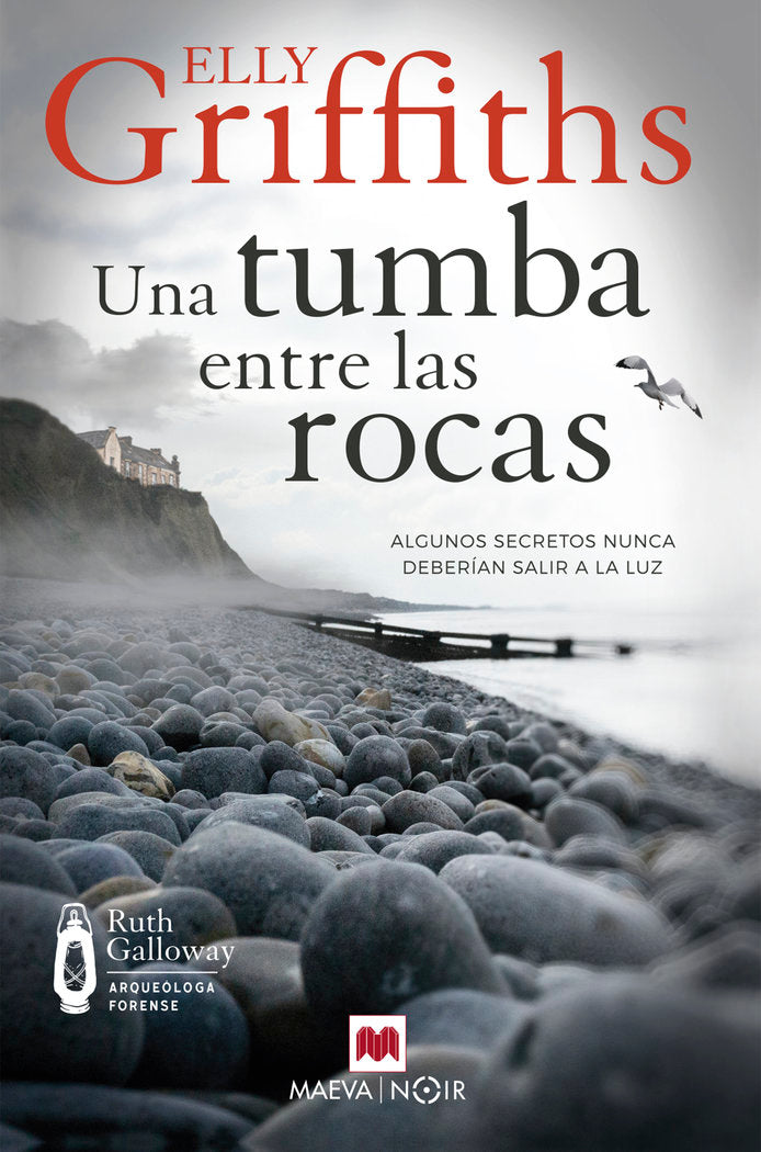 UNA TUMBA ENTRE LAS ROCAS - 9788419110121