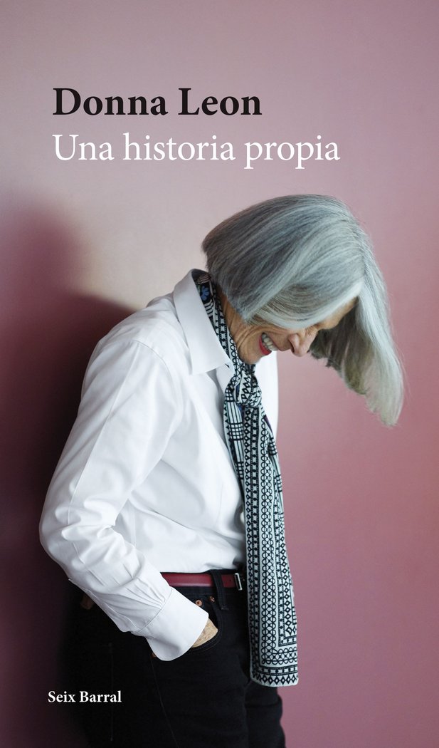 UNA HISTORIA PROPIA - 9788432242298